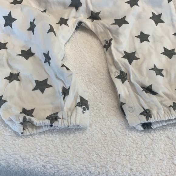 NWOT NORDSTROM BABY ONE PIECE SIZE 6 MONTHS - Picture 2 of 7